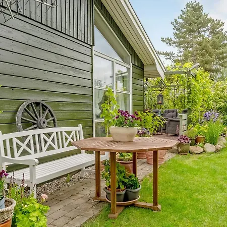 3 Bedroom In Melby