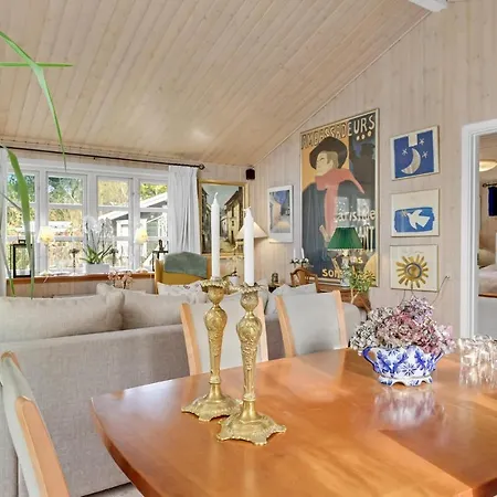 3 Bedroom In * Melby